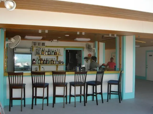 Long Island Breeze Resort 3*, Long Island Bahamas